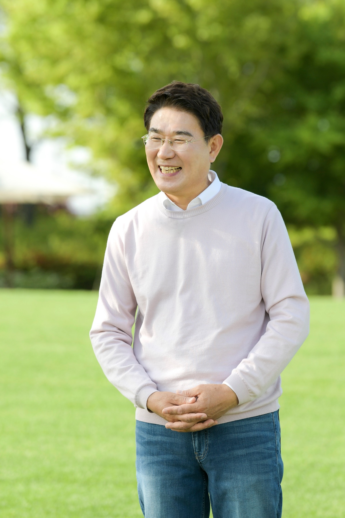 정원에서 촬영한 노관규 순천시장 예비후보